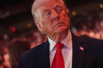 ترامب يتوعد الصين برسوم جمركية جديدة بسبب إيران