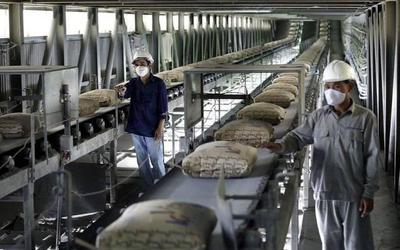 جنوب الوادي للأسمنت تعتمد دراسة القيمة العادلة للسهم