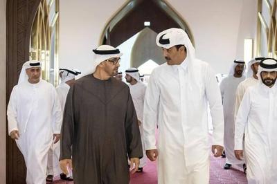 رئيس الإمارات وأمير قطر يبحثان العلاقات الثنائية وتطورات الأوضاع الإقليمية